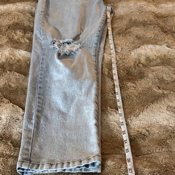 Cotton On Stretch Mom Jeans – Light Wash, Size 12 - Picture 6 of 13